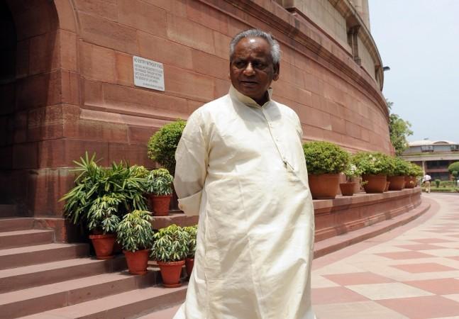 Former Bhartiya Janata Party (BJP) leader and ex-Uttar Pradesh chief minister Kalyan Singh waits for his vehicle outside the Parliament in New Delhi on July 2, 2009.The budget session of parliament began on a stormy note with opposition members staging angry protests over the hike in petrol and diesel prices. During the second session of 15 Lok Sabha Railway budget is to be presented on July 3 and the Union budget on July 6 Former Bhartiya Janata Party (BJP) leader and ex-Uttar Pradesh chief minister Kalyan Singh