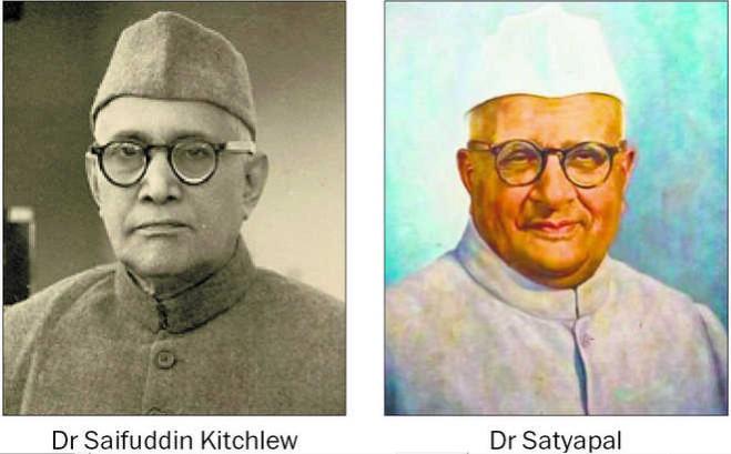 Dr Saifuddin Kichlew and Dr Satyapal who were arrested by the British government in 1919 to divide Hindus and Muslims in India Dr Satya pal
