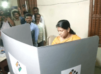 Kanimozhi