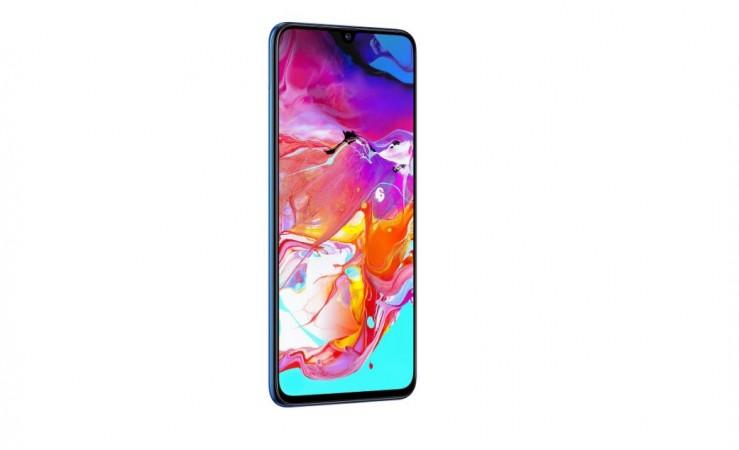 Samsung comes with Infinity-U display Samsung, Galaxy A70, India, price, specs