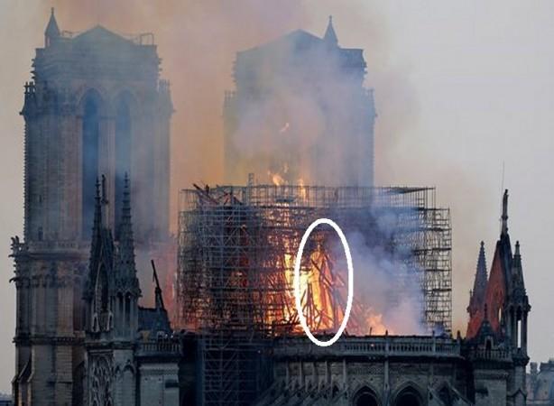 notre dame christ fire