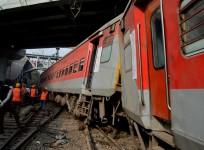 kanpur train derail