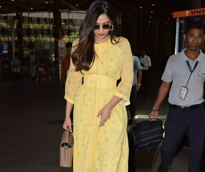 697px x 585px - Is Sonam Kapoor pregnant? Actress' loose dress & 'awkward' walk raise  rumours [Video] - IBTimes India