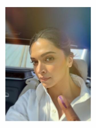 Deepika Padukone casts her vote in Elections 2019. Deepika Padukone casts her vote