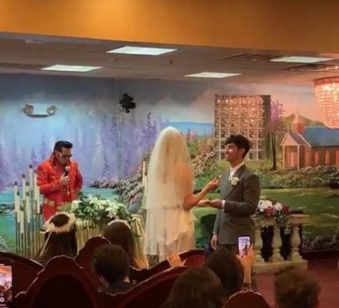 Joe Jonas and Sophie Turner Joe Jonas and Sophie Turner