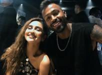 Hardik Pandya, Krystle D'Souza