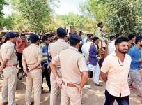 Police force securing the wedding procession of a Dalit youth in Gujarat