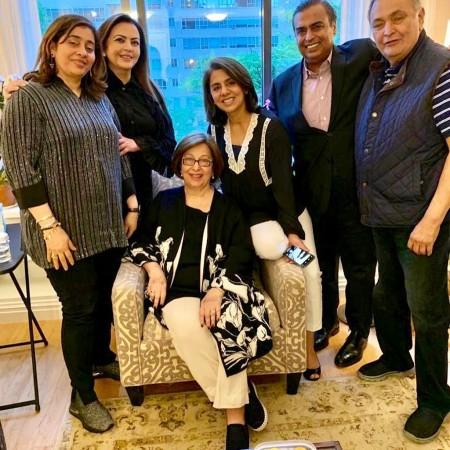 Nita Ambani with Mukesh, Rishi Kapoor, and Neetu Kapoor. Nita Ambani, Mukesh Ambani, Rishi Kapoor, Neetu Kapoor