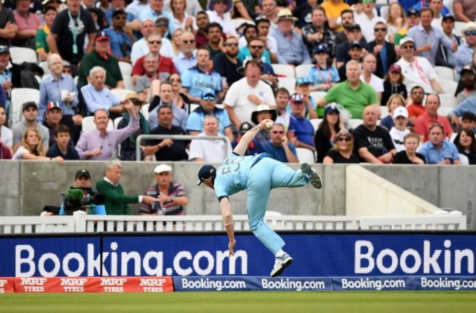 Stokes took a magnificent catch towards the end of South Africa's innings Ben Stokes catch