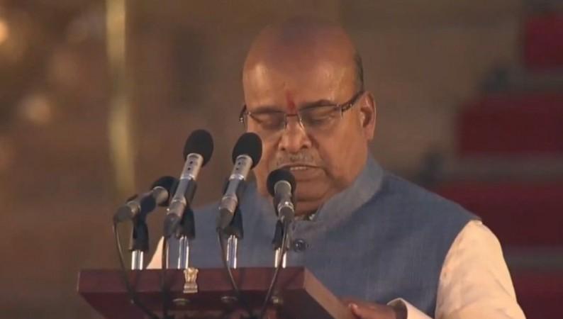 Thawarchand Gehlot takes oath as Union Minister at a swearing-in ceremony at Rashtrapati Bhavan in New Delhi on May 30, 2019. Thawarchand Gehlot
