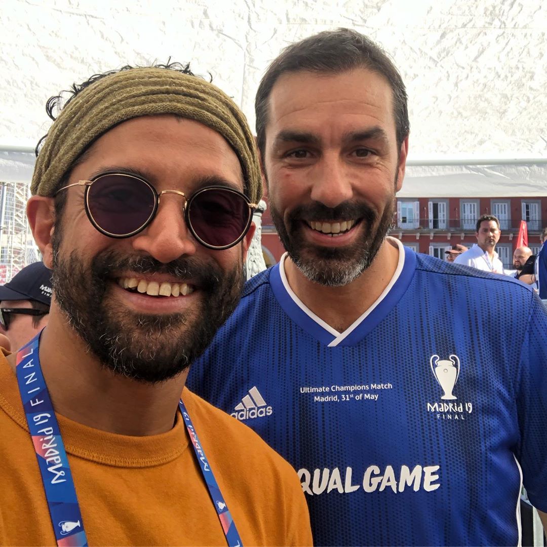 farhan akhtar with football legends
