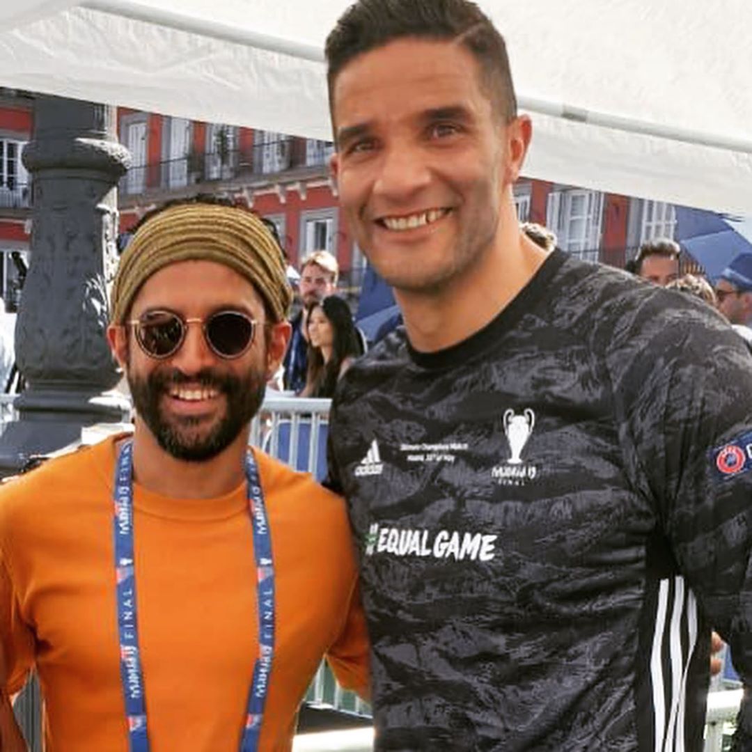 farhan akhtar with football legends