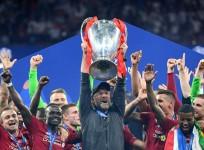 Liverpool lift UCL trophy