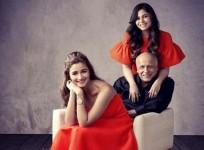 Shaheen with her sister Alia and father Mahesh Bhatt