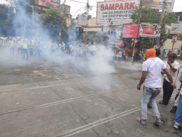 Kolkata Police resorted to teargas shelling and used water cannons to disperse the mob. BJP rally