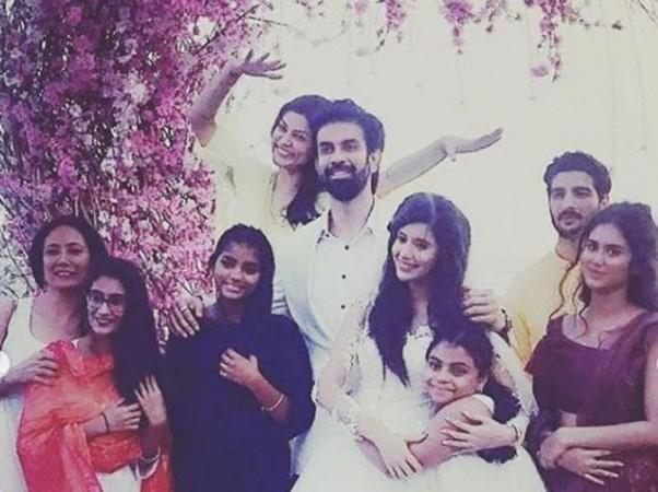 Sushmita Sen with daughters Renee and Aliseh and boyfriend Rohman Shawl at Rajeev Sen and Charu Asopa engagement ceremony. Sushmita Sen with daughters Renee and Aliseh and boyfriend Rohman Shawl at Rajeev Sen and Charu Asopa engagement ceremony