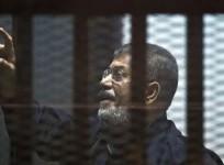 Ousted president dies