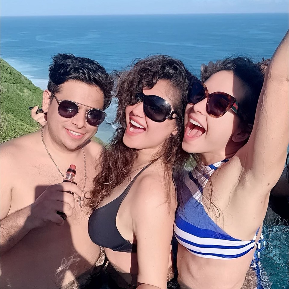 Bikini-clad Sherin Shringar with her friends