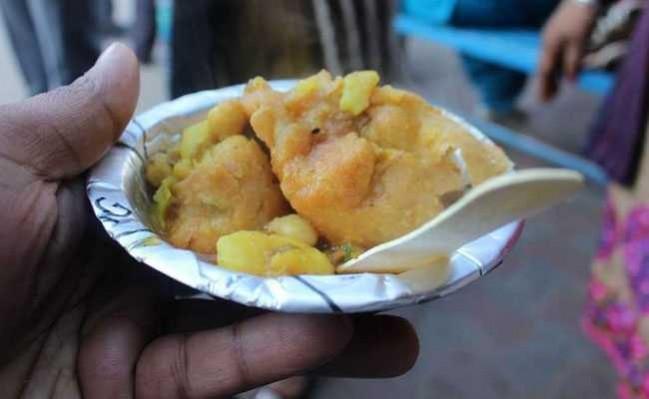 Mukesh was earning anywhere between Rs 60 lakhs to Rs 1 crore and even more annually. Mukesh kachori seller