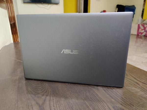 Asus VivoBook 14 review Asus VivoBook 14 review