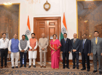 Nirmala Sitharaman meets president