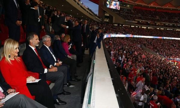 Even the royalty of Spain has a preferred team King Felipe VI