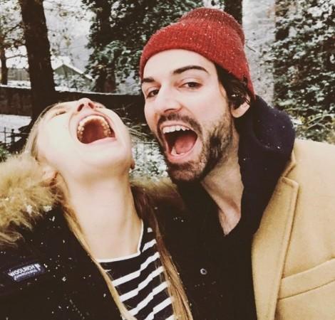 Elizabeth Olsen and Robbie Arnett Elizabeth Olsen and Robbie Arnett