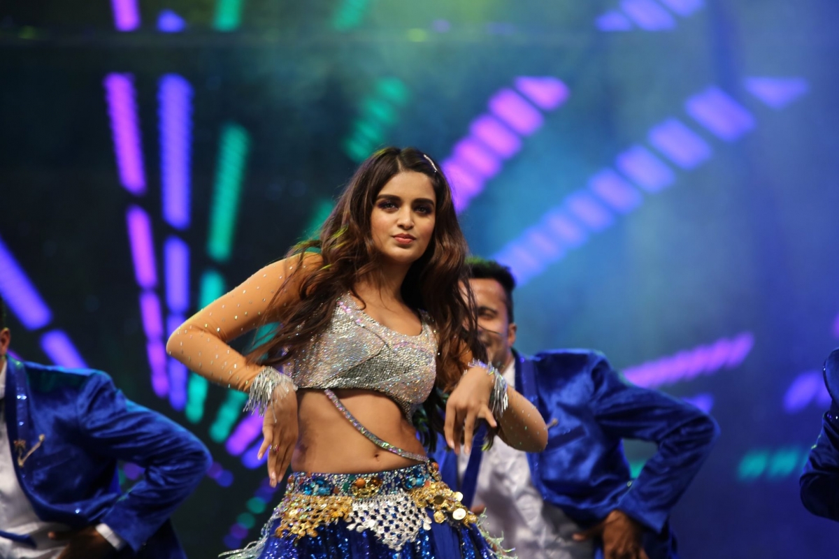 Nidhhi Agerwal Performs at SIIMA Awards 2019. Nidhhi Agerwal