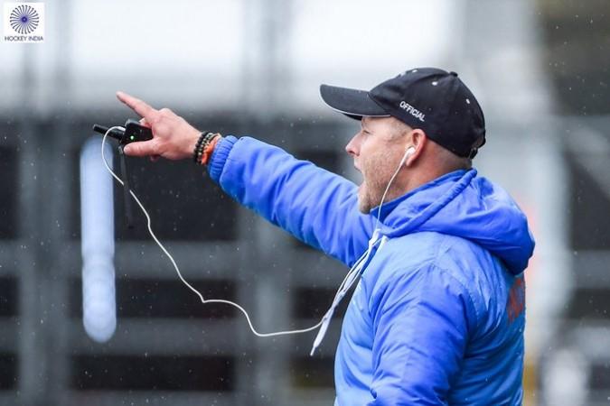 Sjoerd Marijne giving instructions to his team Sjoerd Marijne