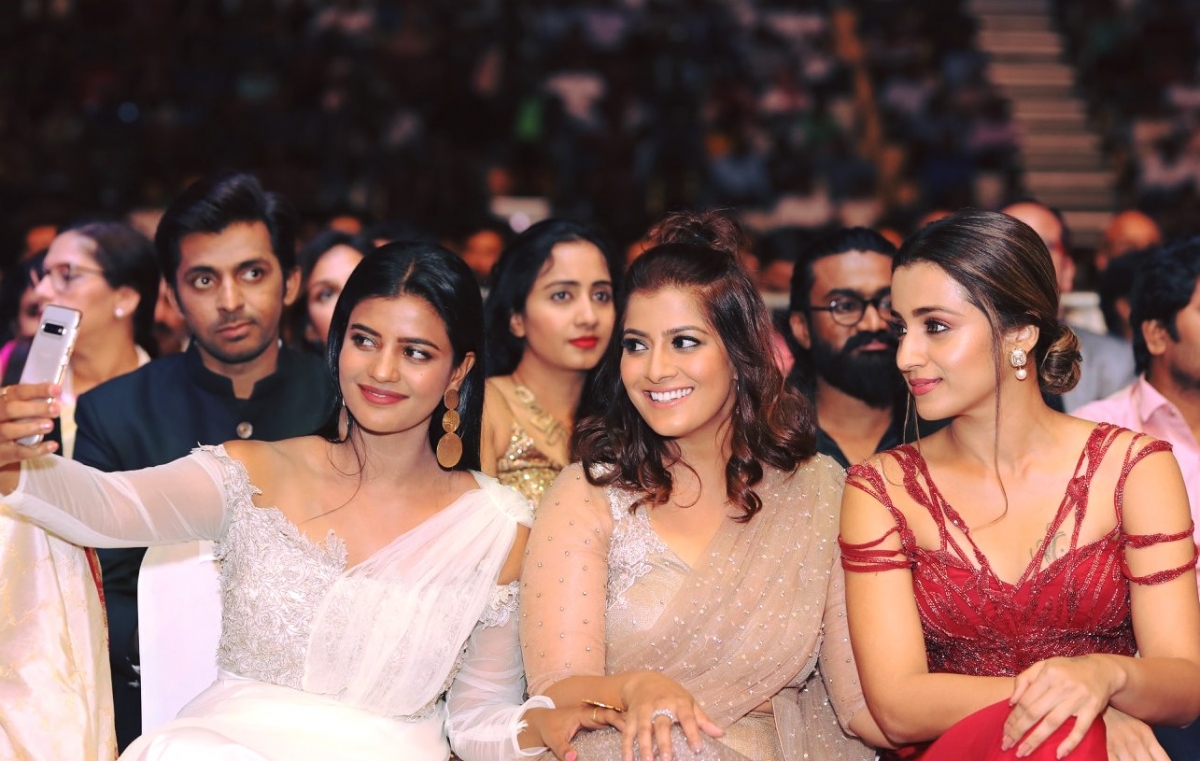 Aishwarya Rajesh, Varalaxmi Sarathkumar and Trisha at SIIMA Awards 2019
