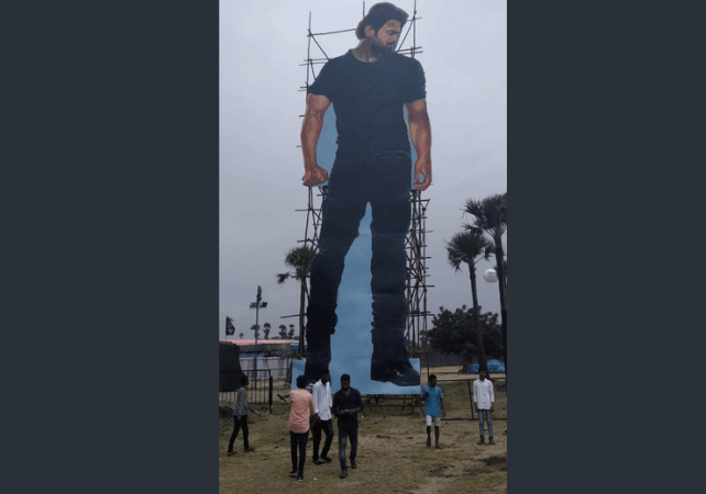 Prabhas' 60-feet cutout at the pre-release function of Saaho Prabhas' 60-feet cutout at the pre-release function of Saaho