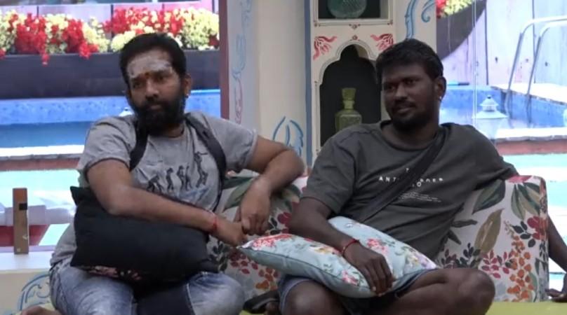 Mahesh Vitta with Baba Bashkar in Bigg Boss Telugu 3 Mahesh Vitta with Baba Bashkar in Bigg Boss Telugu 3
