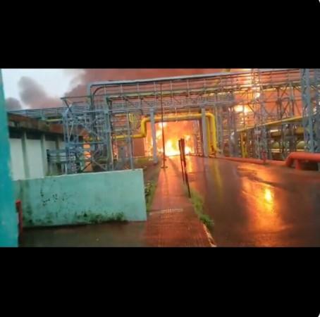 Fire in ONGC Uran plant in Navi Mumbai. ONGC fire Navi Mumbai