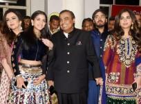 Nita Ambani with Radhika Merchant, Mukesh Ambani, Isha Ambani