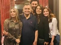 Riddhima Kapoor, Rishi Kapoor, Ranbir Kapoor, Neetu Kapoor, Alia Bhatt