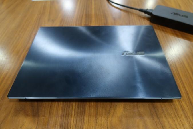 Asus Zenbook Pro Duo UX581 review Asus Zenbook Pro Duo UX581 review