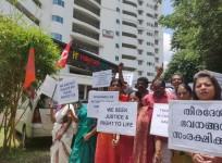 Kochi flat owners protest