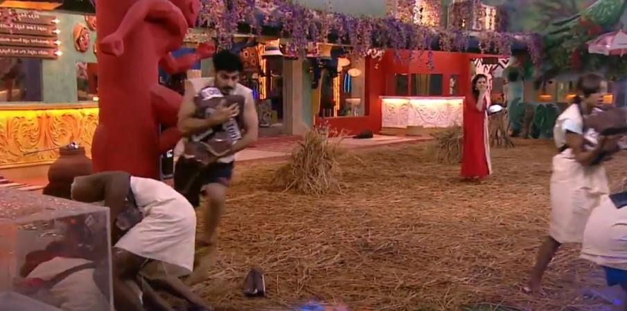 Ali Reza performing nomination task on Bigg Boss Telugu 3 Ali Reza performing nomination task on Bigg Boss Telugu 3