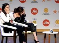 Alia Bhatt and Kareena Kapoor Khan at the event