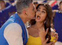 Akshay Kumar in Ek Chumma song from Housefull 4