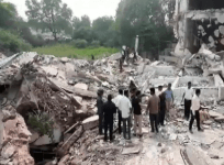 vadodara building collapse
