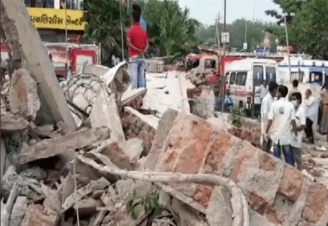 gujarat building collapse