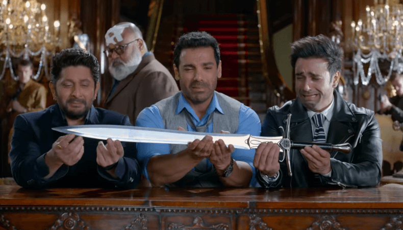 Pagalpanti still Pagalpanti still