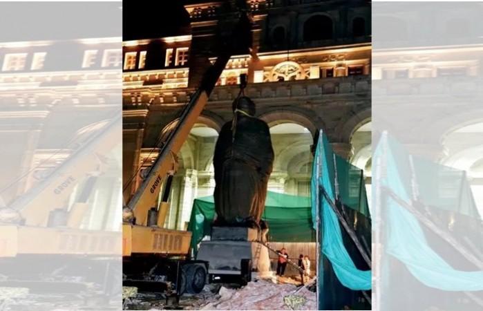 Atal statue installed in Lucknow, to be unveiled on Dec 25. IANS Atal statue installed in Lucknow, to be unveiled on Dec 25