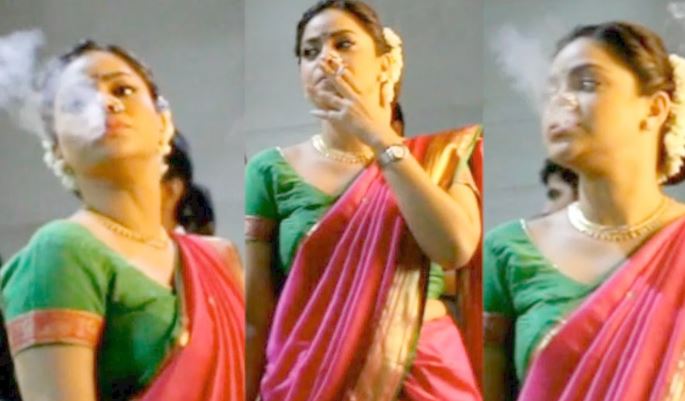 Sumona Chakravarti's smoking picture 