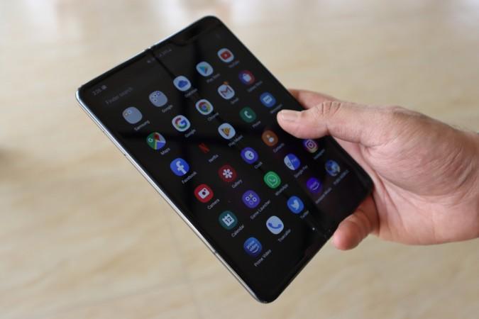 Samsung Galaxy Fold Samsung Galaxy Fold Review