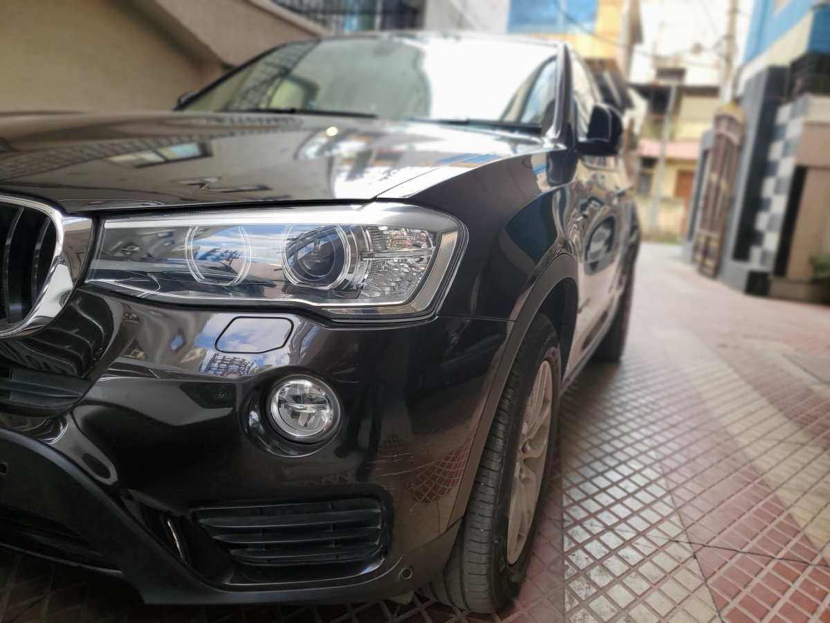 Samsung Galaxy Fold camera sample