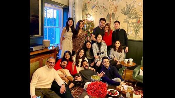 Sonam Kapoor with family Sonam Kapoor with family