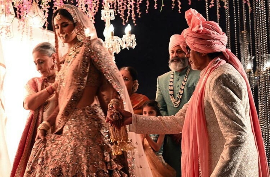 PICS | Amitabh Bachchan - Jaya Bachchan get Katrina Kaif married off -  IBTimes India