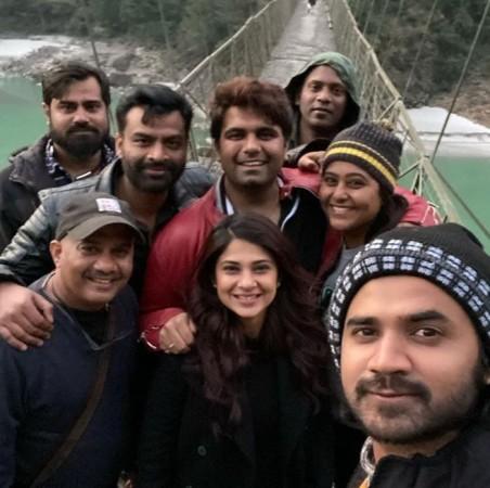 Jennifer Winget with Beyhadh 2 team in Rishikesh Jennifer Winget shoots in Rishikesh for Beyhadh 2